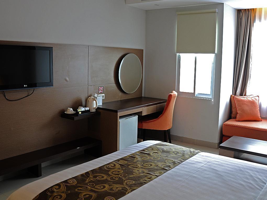 Hotel Lorin New Kuta Pecatu Exterior foto